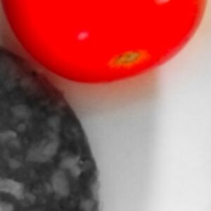 Tomato by tom rübenach